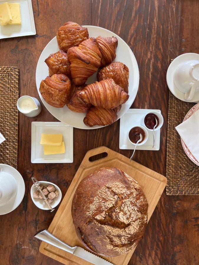 Bed and Breakfast Noubar Cenevieres Екстер'єр фото